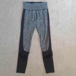 Women's athletic leggings